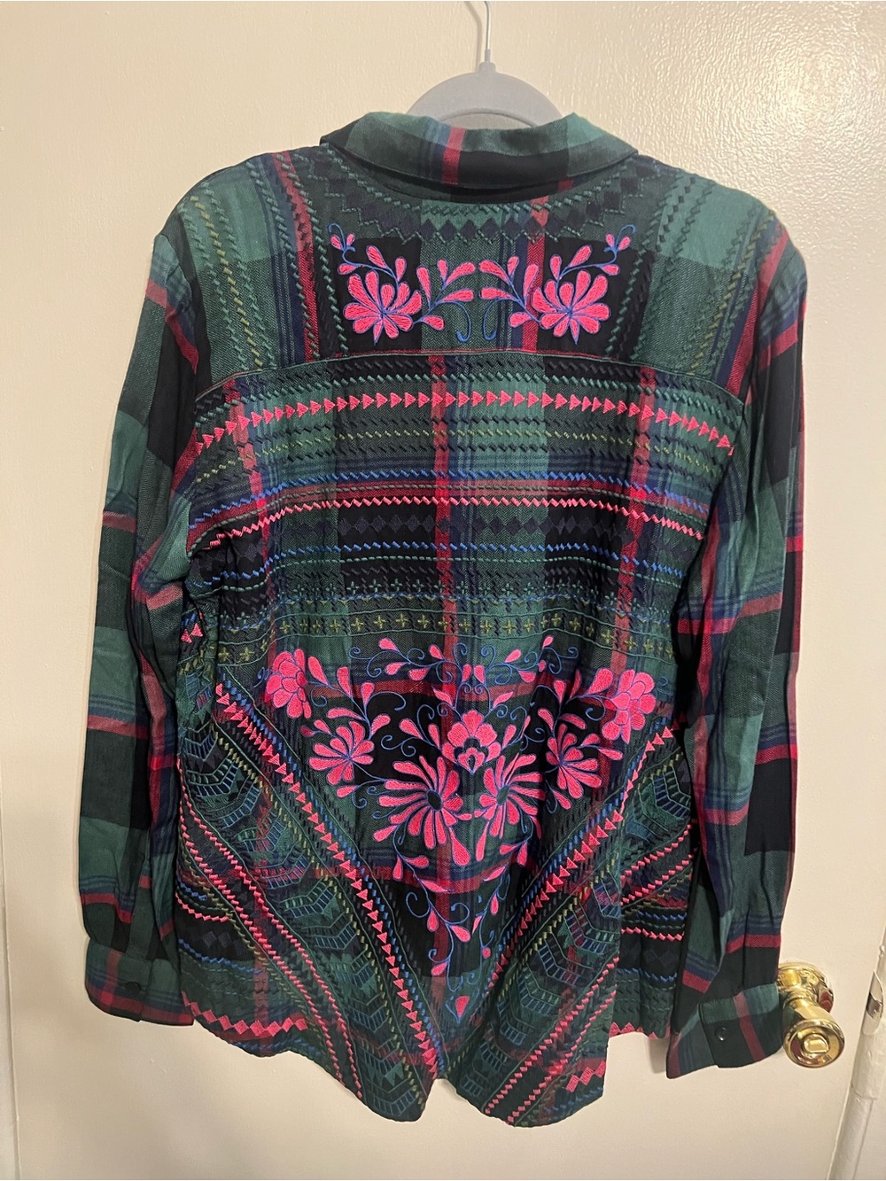 New With Tags Tolani Creations Long Sleeve Western Style Button Up Shirt
